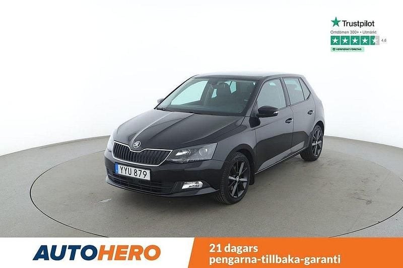 Svart Begagnad 2017 Skoda Fabia Style Halvkombi | 156 000 kr (Marknadspris) - Bild 1/4