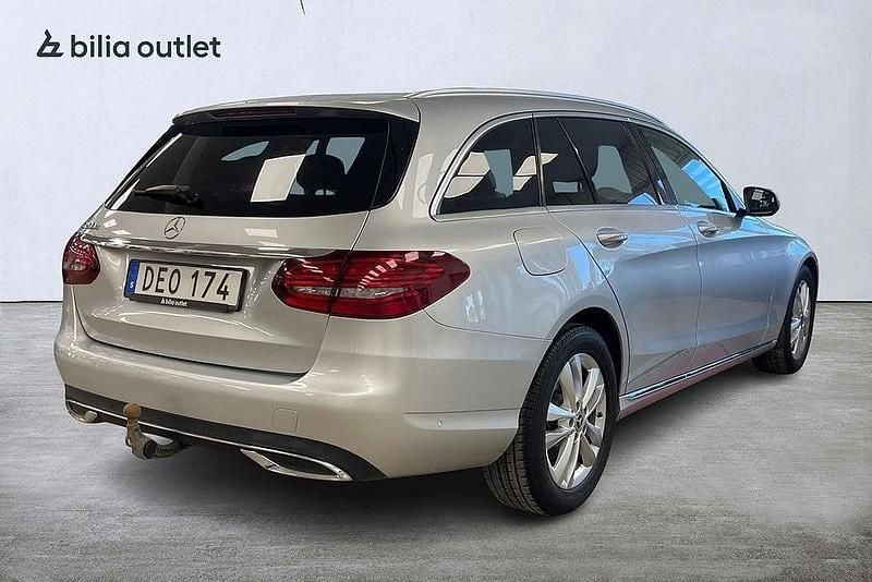 Begagnad Mercedes C200 Avantgarde 161 HK (118 kW) 2019 Silver Kombi