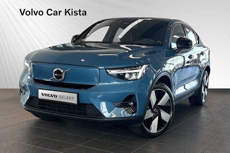 Blå Begagnad 2022 Volvo EC40 Plus SUV | 419 900 kr (Marknadspris) - Bild 1/2