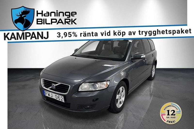 Grå Begagnad 2007 Volvo V50 Momentum Kombi | 69 900 kr (Lite dyr) - Bild 1/2