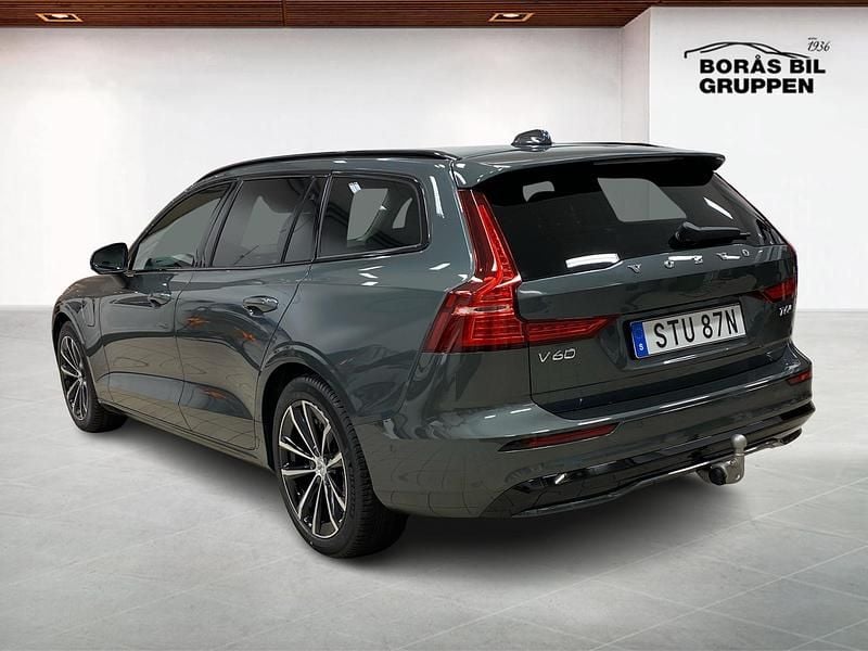 Ny Volvo V60 2026 Grön Kombi