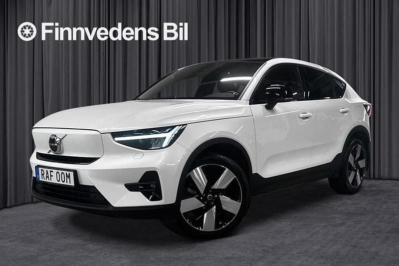 Vit Begagnad 2022 Volvo EC40 Plus SUV | 358 000 kr (Marknadspris) - Bild 1/4
