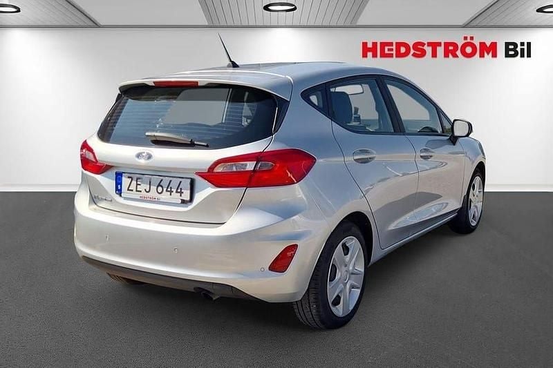 Begagnad Ford Fiesta 86 HK (63 kW) 2018 Grå Halvkombi