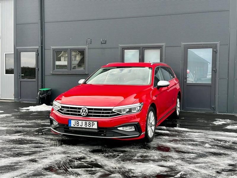 Begagnad VW Passat GT 190 HK (139 kW) 2020 Röd Kombi