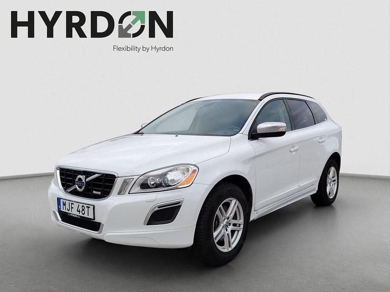 Vit Begagnad 2011 Volvo XC60 R-Design SUV | 139 000 kr (Marknadspris) - Bild 1/4