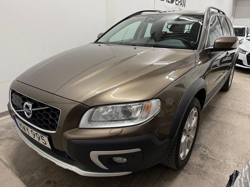 Brun metallic Begagnad 2016 Volvo XC70 Standard Kombi | 149 500 kr (Bra pris) - Bild 1/4