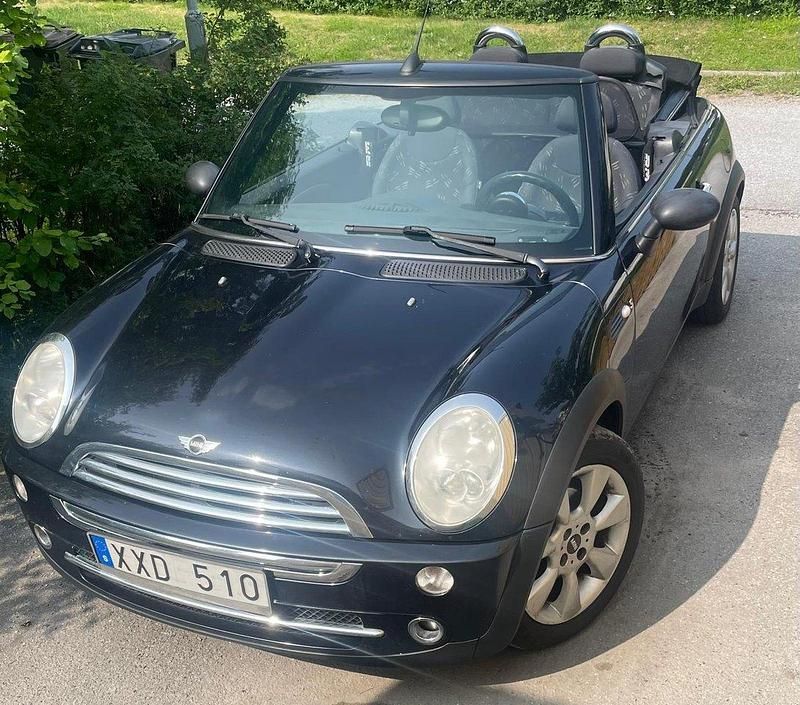 Svart Begagnad 2006 Mini ONE Pepper Halvkombi | 69 000 kr (Dyr) - Bild 1/4