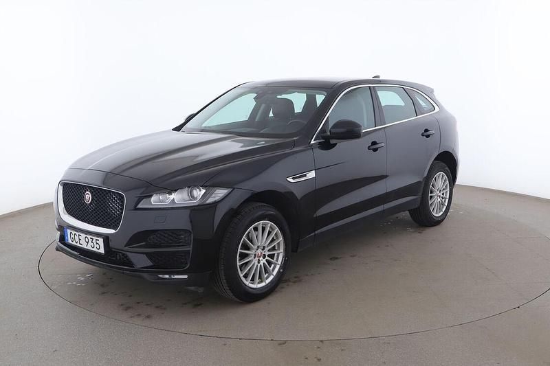 Svart Begagnad 2016 Jaguar F-Pace Prestige SUV | 191 000 kr (Lite dyr) - Bild 1/3