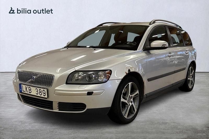 Ljusgrå Begagnad 2006 Volvo V50 Kinetic Kombi | 19 900 kr (Bra pris) - Bild 1/4