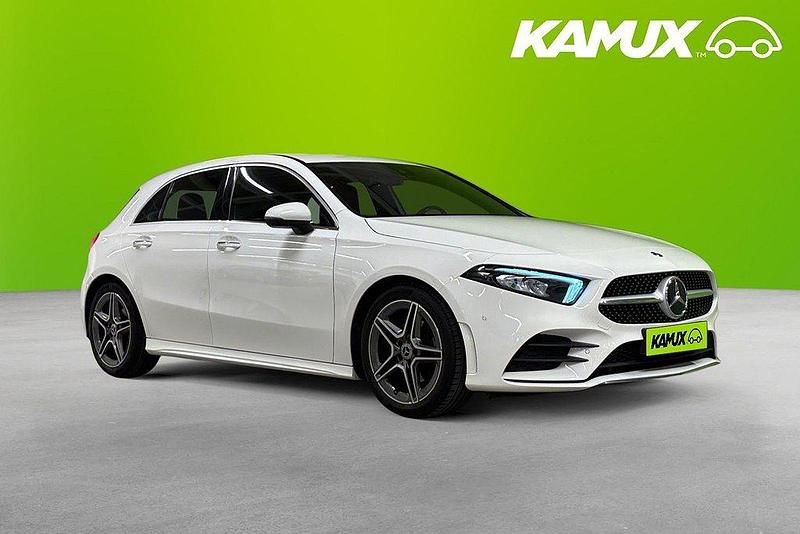 Vit Begagnad 2019 Mercedes A180 AMG Halvkombi | 229 800 kr (Marknadspris) - Bild 1/3