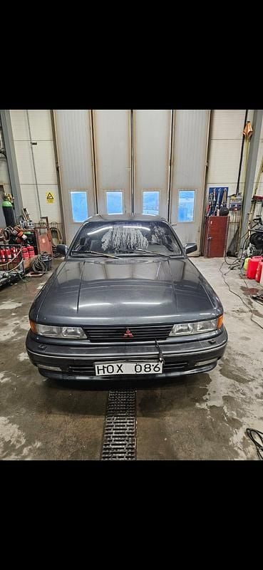 Begagnad 1991 Mitsubishi Galant Halvkombi | 16 500 kr - Bild 1/3