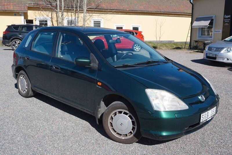 Grön Begagnad 2001 Honda Civic Halvkombi | 19 900 kr (Marknadspris) - Bild 1/4