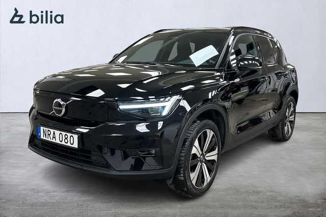 Begagnad Volvo XC40 Core 185 kW (252 HK) 2022 Svart SUV
