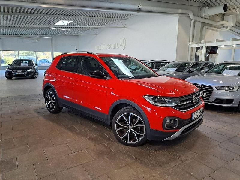 Röd Begagnad 2020 VW T-Cross GT SUV | 219 800 kr (Marknadspris) - Bild 1/4