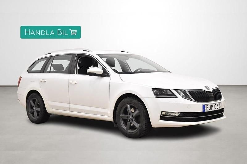 Begagnad Skoda Octavia Style 116 HK (85 kW) 2018 Vit Kombi