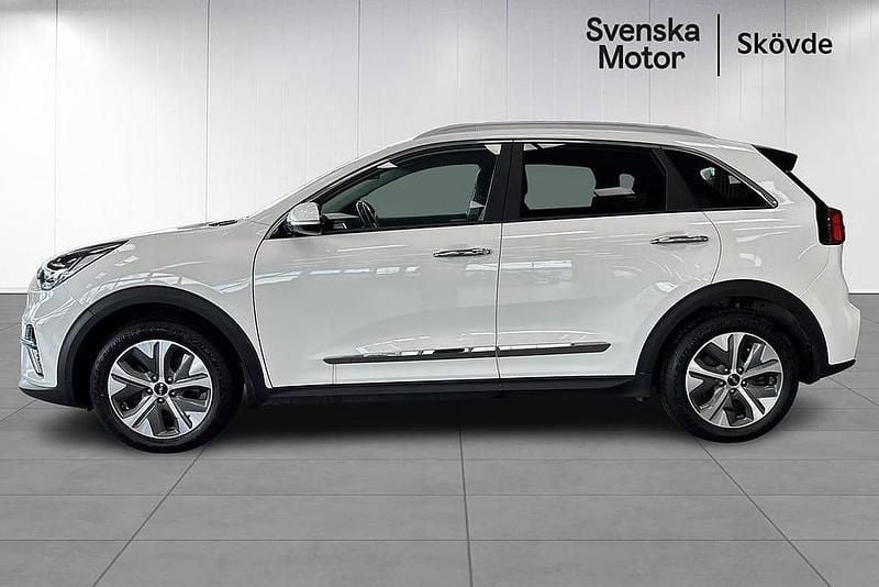 Begagnad Kia e-Niro Advance 152 kW (207 HK) 2022 Vit SUV