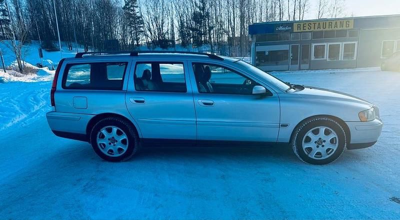 Begagnad Volvo V70 250 HK (183 kW) 2001 Kombi