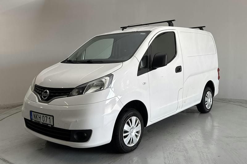 Vit Begagnad 2017 Nissan NV200 Van | 80 000 kr (Marknadspris) - Bild 1/4