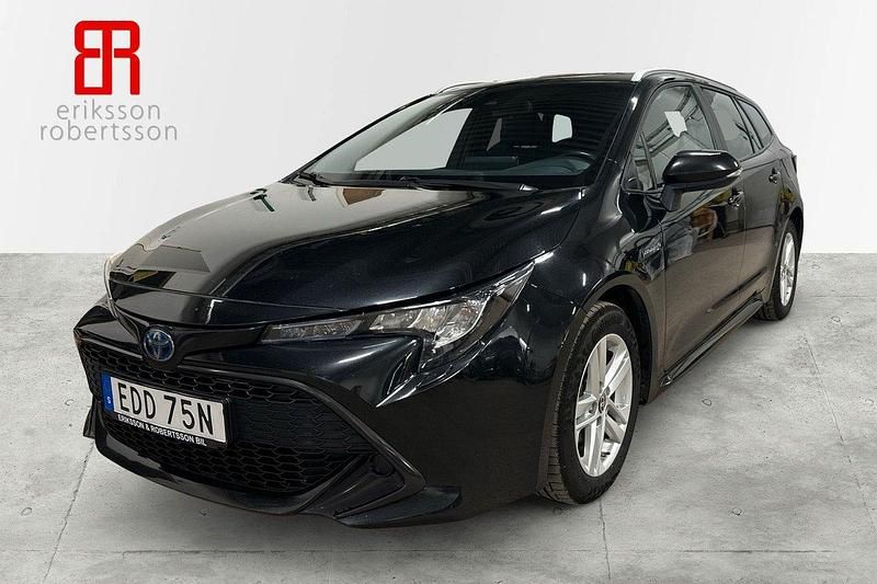 Svart Begagnad 2021 Toyota Corolla Active Kombi | 219 900 kr (Lite dyr) - Bild 1/4