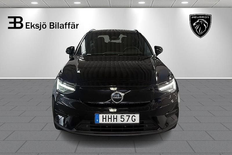Begagnad Volvo XC40 Core 185 kW (252 HK) 2022 Svart SUV