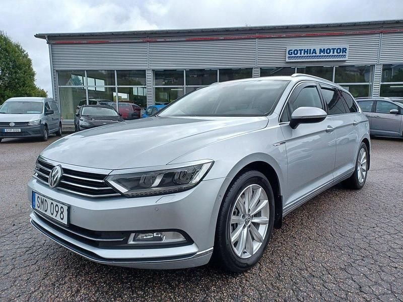 Silver Begagnad 2015 VW Passat GT Kombi | 128 900 kr (Marknadspris) - Bild 1/4