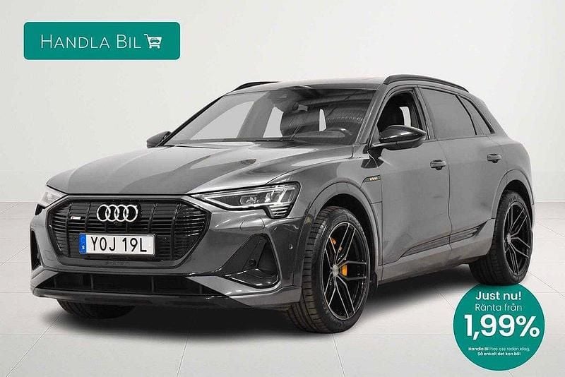 Grå Begagnad 2020 Audi e-tron S-Line SUV | 359 900 kr (Bra pris) - Bild 1/3