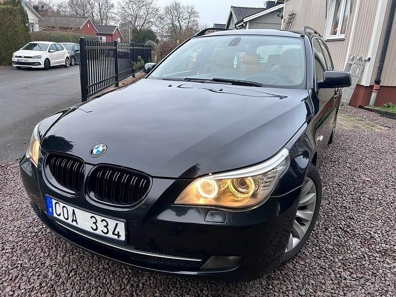 Begagnad 2008 BMW 530 Kombi | 69 000 kr (Marknadspris) - Bild 1/4