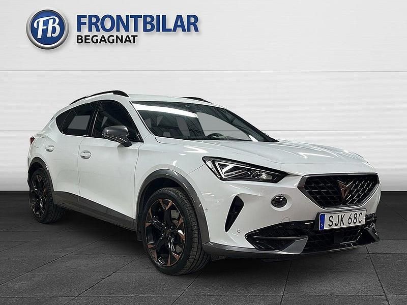 Vit Begagnad 2023 Cupra Formentor VZ SUV | 319 900 kr (Marknadspris) - Bild 1/3