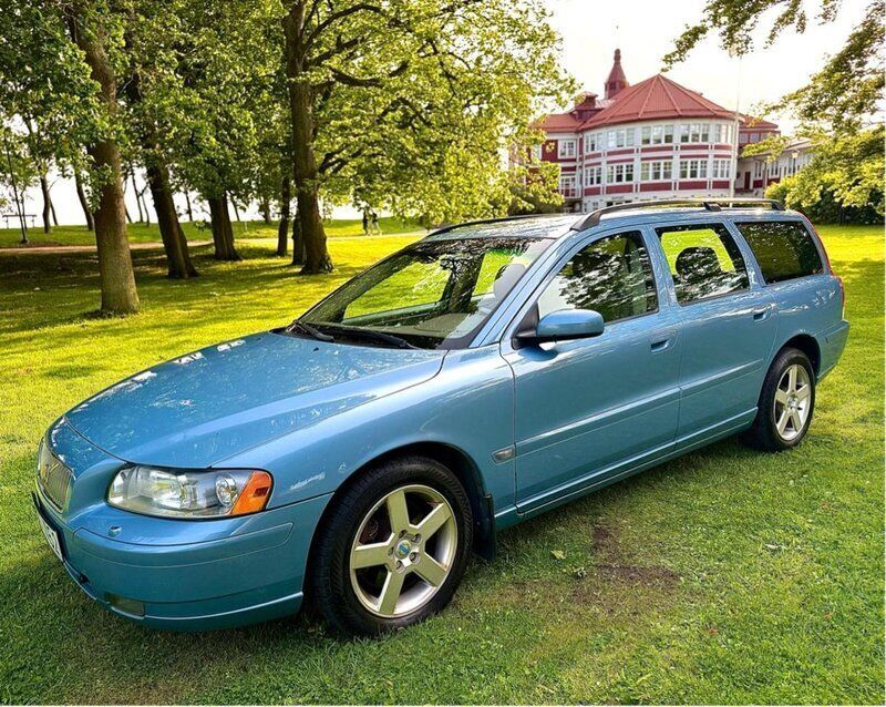 Begagnad 2005 Volvo V70 Momentum Kombi | 47 900 kr - Bild 1/4