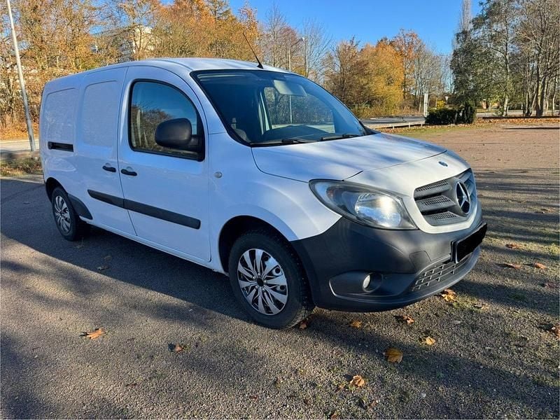 Vit Begagnad 2013 Mercedes Citan 109 Van | 64 900 kr (Marknadspris) - Bild 1/4
