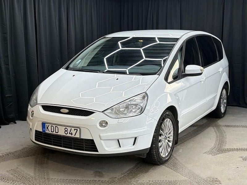 Begagnad Ford S-MAX S 175 HK (128 kW) 2010 Vit Minibuss