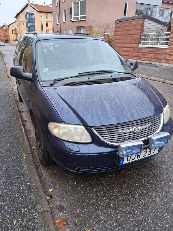 Begagnad 2003 Chrysler Grand Voyager Minibuss | 10 000 kr (Bra pris) - Bild 1/4