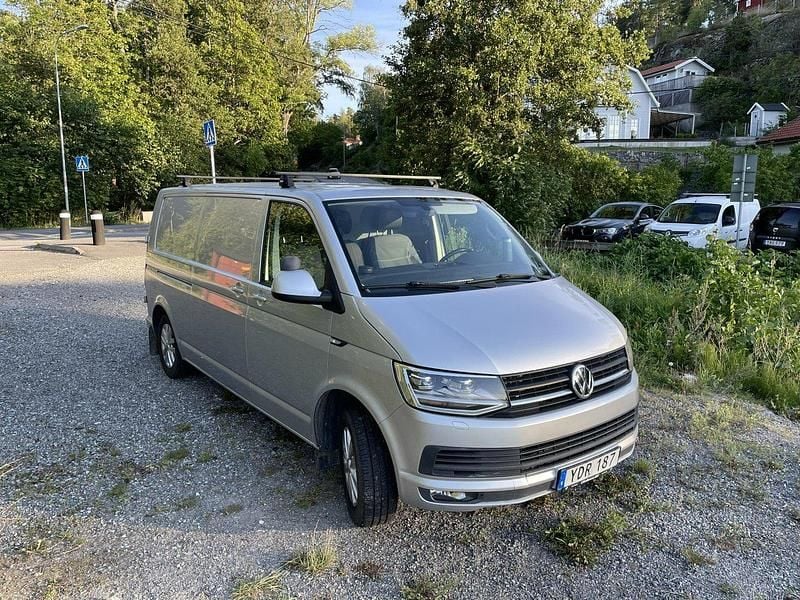 Silver Begagnad 2016 VW T6 Van | 195 000 kr (Lite dyr) - Bild 1/4