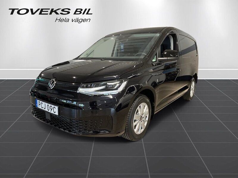 Svart (deep black pärleffekt) Ny 2025 VW Caddy Maxi Minibuss | 450 000 kr (Marknadspris) - Bild 1/4