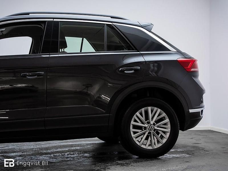 Begagnad VW T-Roc IQ Drive 150 HK (110 kW) 2021 Grå SUV