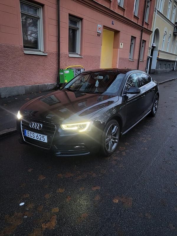 Begagnad 2014 Audi A5 Sportback Halvkombi | 90 000 kr (Superpris) - Bild 1/4