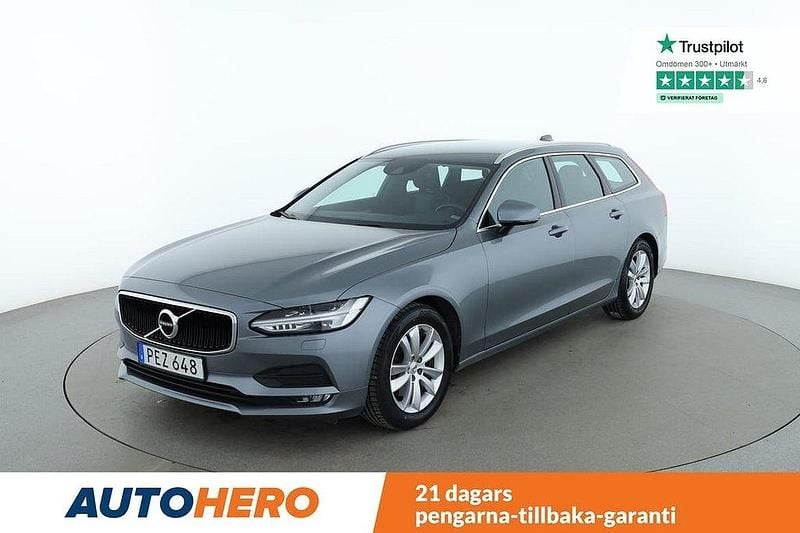 Grå Begagnad 2017 Volvo V90 Momentum Kombi | 187 000 kr (Marknadspris) - Bild 1/4