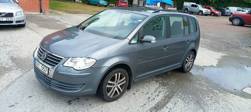 Grå Begagnad 2007 VW Touran Minibuss | 24 000 kr (Marknadspris) - Bild 1/4
