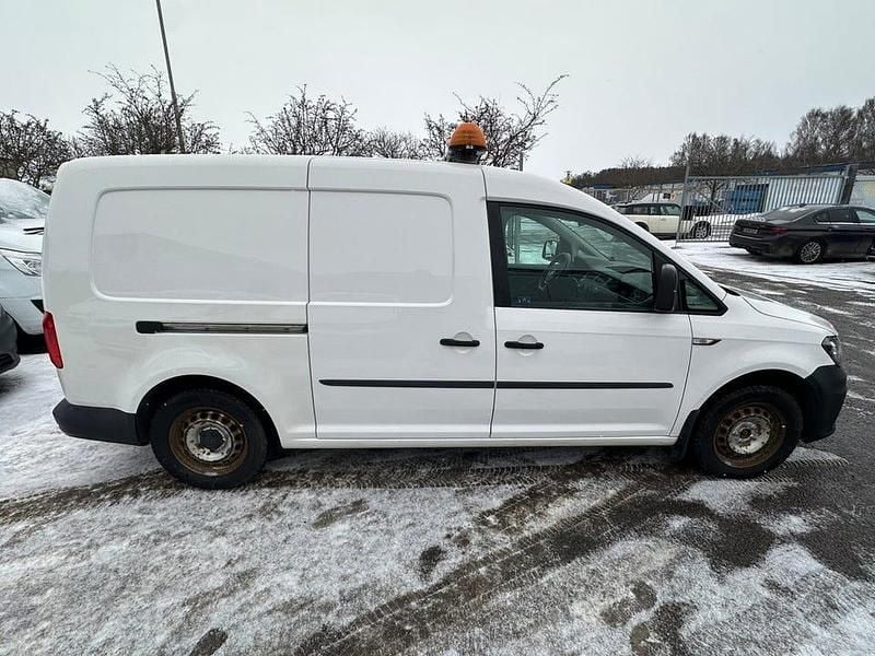 Begagnad VW Caddy Maxi 102 HK (75 kW) 2016 Vit Minibuss