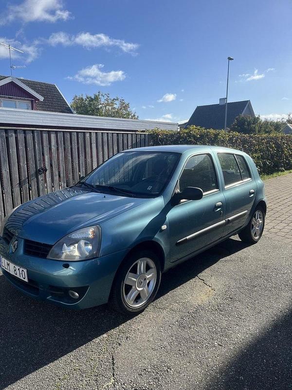Blå Begagnad 2008 Renault Clio R.S. Halvkombi | 18 500 kr (Bra pris) - Bild 1/4