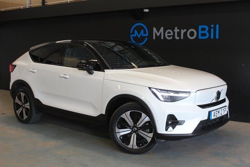 Vit Begagnad 2022 Volvo EC40 SUV | 379 000 kr (Superpris) - Bild 1/4