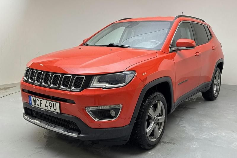 Begagnad Jeep Compass Limited 170 HK (125 kW) 2019 Orange SUV