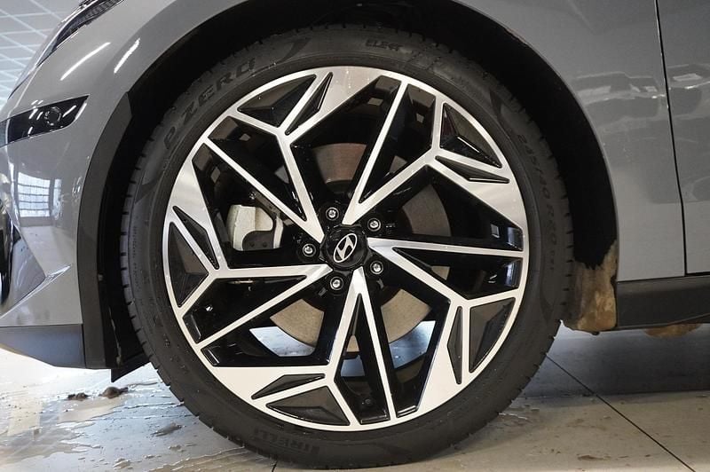 Begagnad Hyundai Ioniq 6 Advanced 167 kW (228 HK) 2023 Blå Sedan