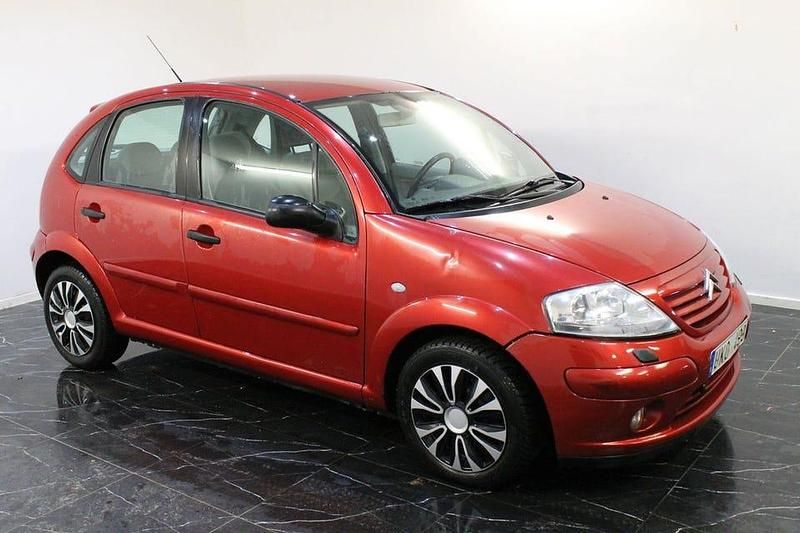 Begagnad Citroën C3 109 HK (80 kW) 2003 Mörkröd Halvkombi