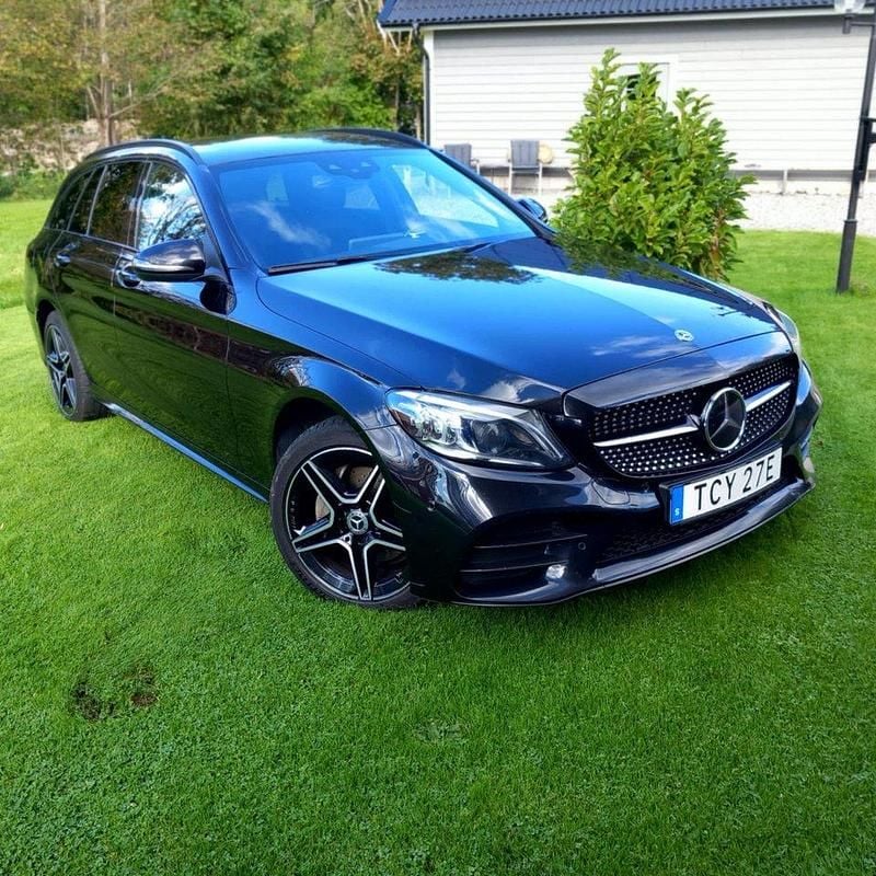 Svart Begagnad 2020 Mercedes C220 AMG line Kombi | 240 000 kr (Bra pris) - Bild 1/3