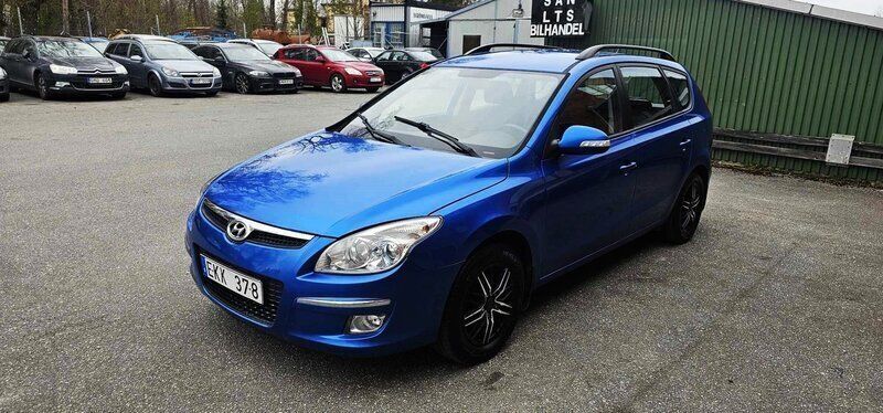 Blå Begagnad 2008 Hyundai i30 Kombi | 29 899 kr (Marknadspris) - Bild 1/4