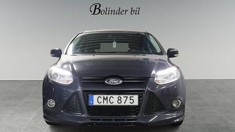 Begagnad Ford Focus Titanium 116 HK (85 kW) 2014 Grå Halvkombi