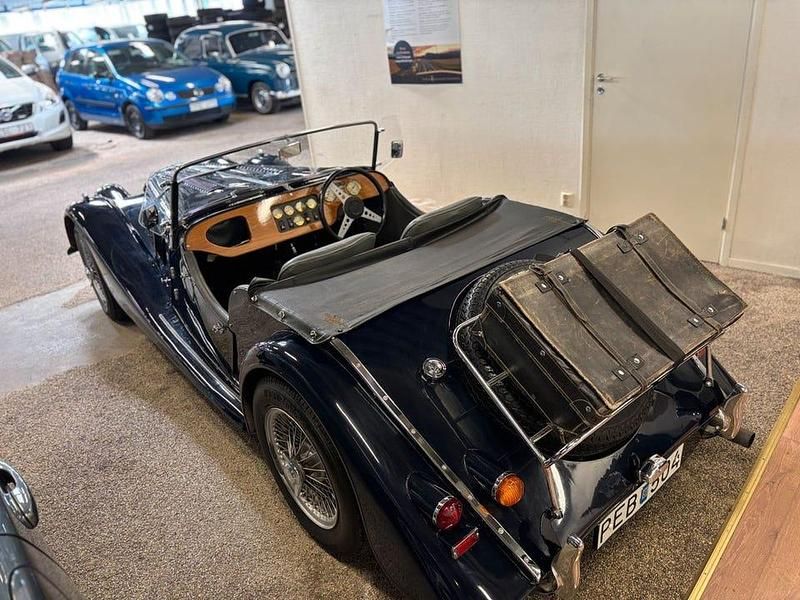 Begagnad Morgan 4/4 86 HK (63 kW) 1975 Mörkblå Cab
