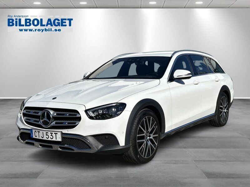 Vit Begagnad 2020 Mercedes E220 Kombi | 399 800 kr (Dyr) - Bild 1/4