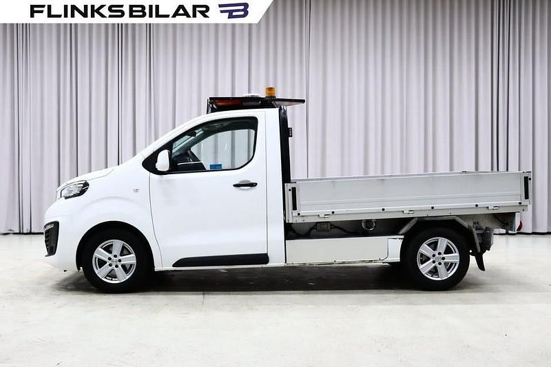 Vit Begagnad 2017 Peugeot Expert Van | 168 750 kr (Lite dyr) - Bild 1/4